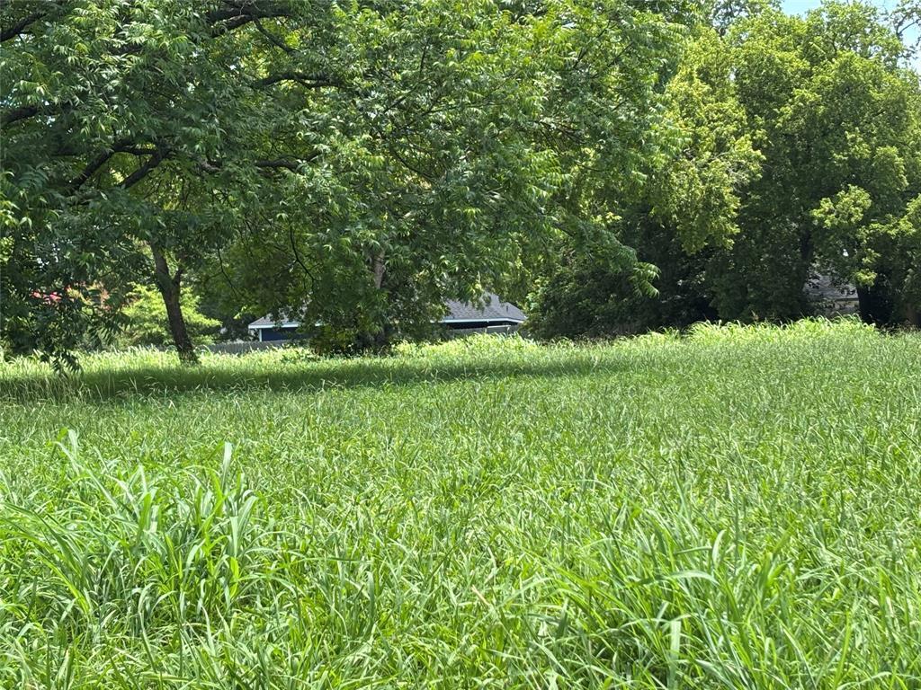 Property Photo: 1301 Wright Street TX 75401