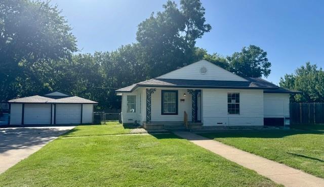 Property Photo:  4900 Penrose Avenue  TX 76116 
