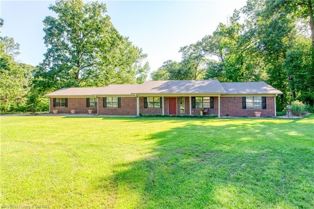 Property Photo:  3001 Coral Circle  AR 72921 