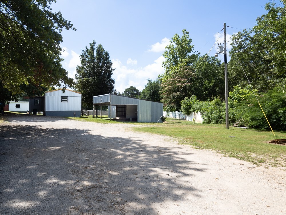 Property Photo: 15778 Roberts Loop AR 72732