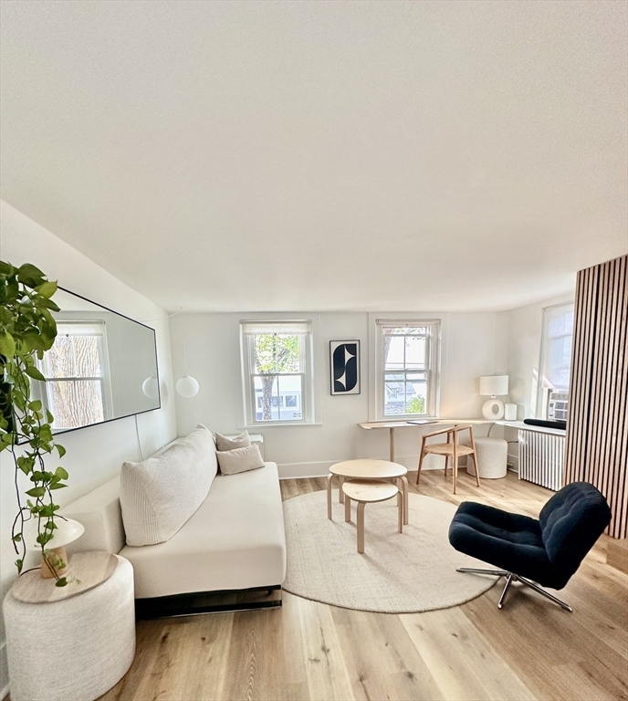 Property Photo:  476 Commercial Street Unit 4  MA 02657 