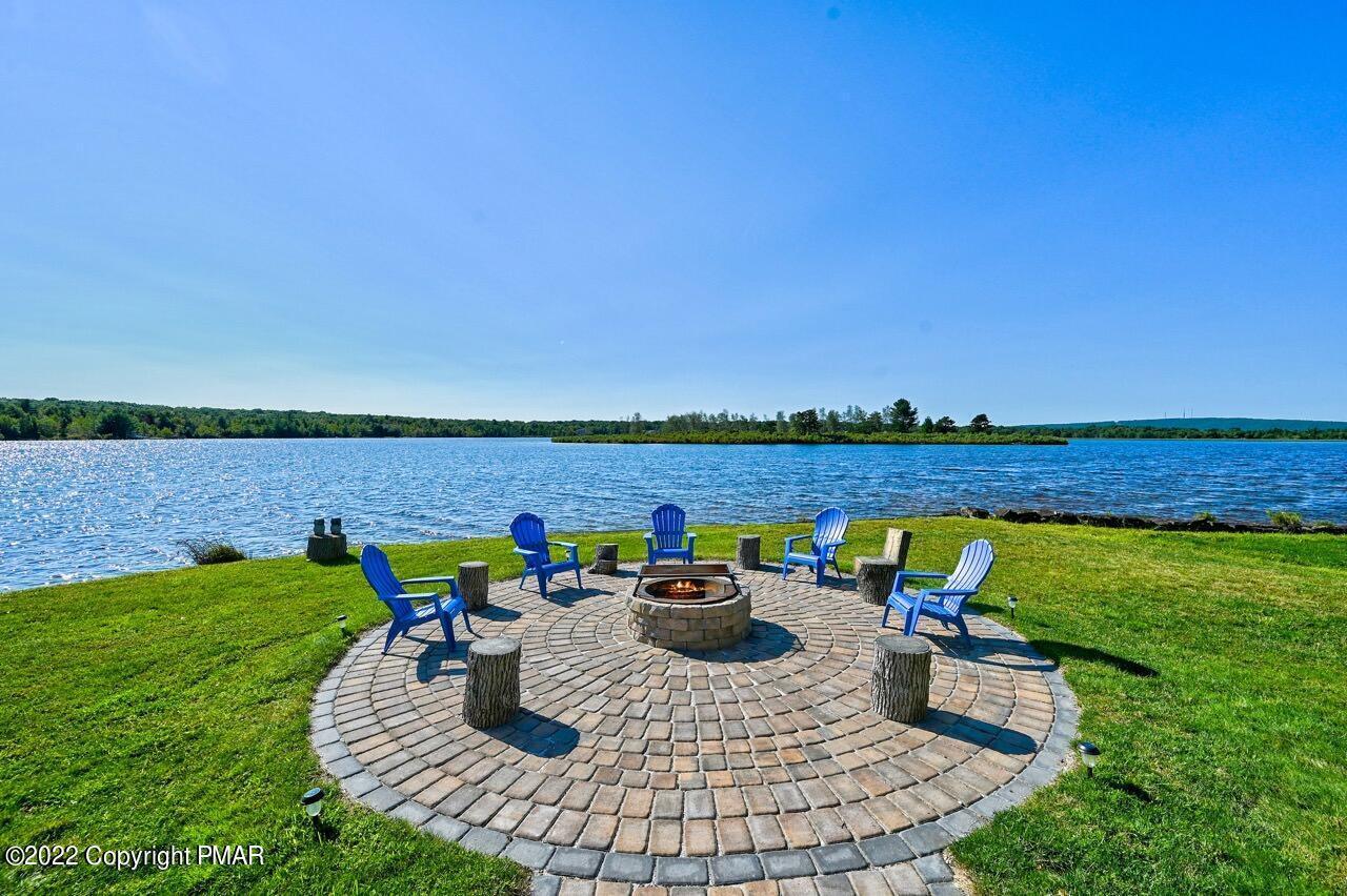 Property Photo: 96 Longfellow Circle PA 18210