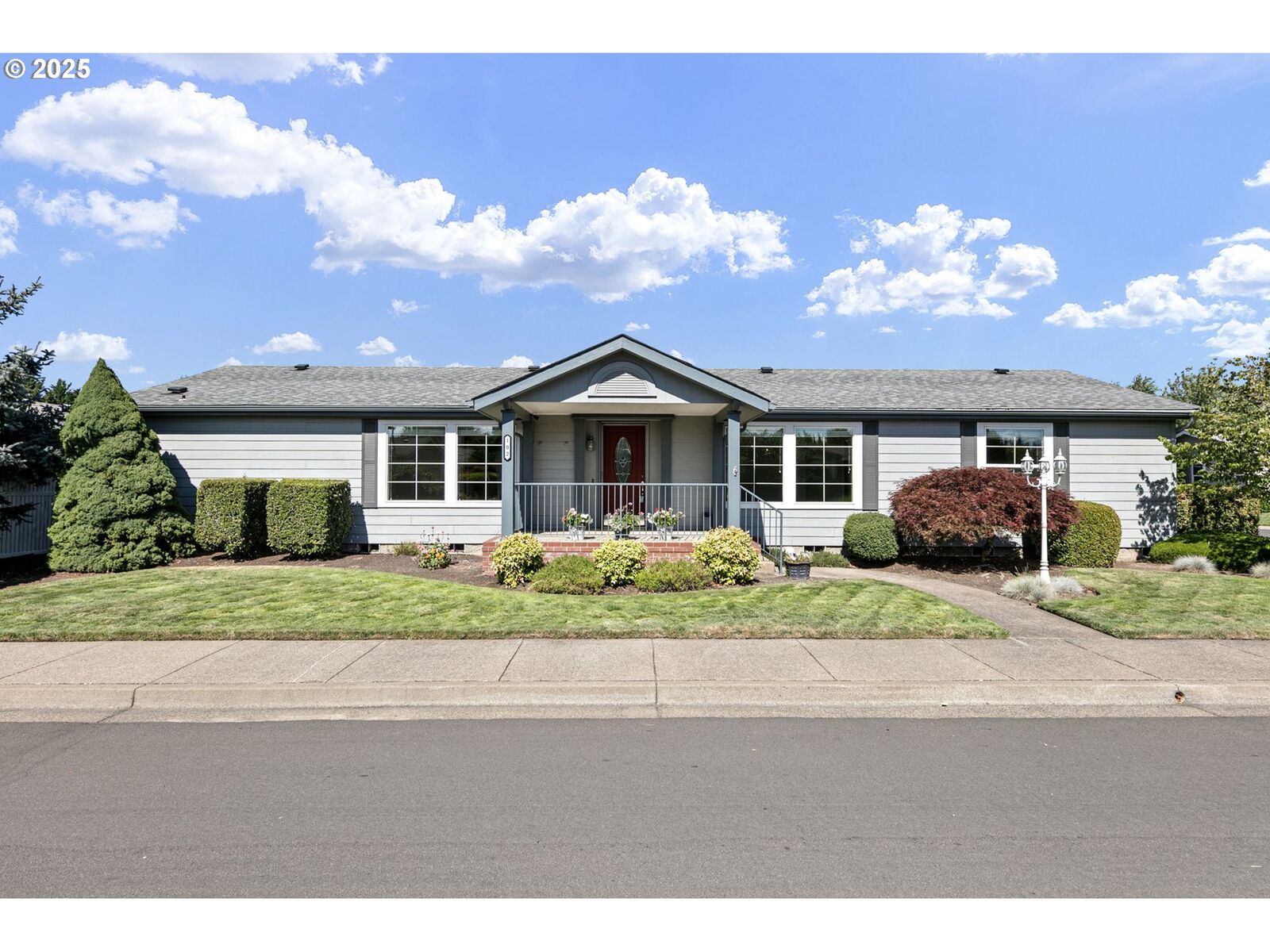 97408 MLS#797586054: 3220 Crescent Ave 102, Eugene, OR 97408