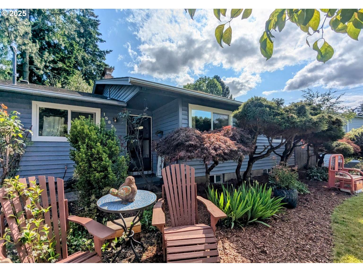 Property Photo: 15820 NE Broadway OR 97230