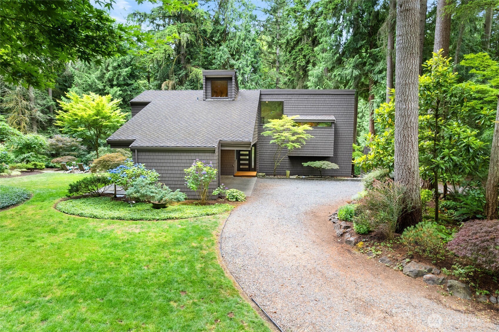 Property Photo: 22526 53rd Avenue SE WA 98021