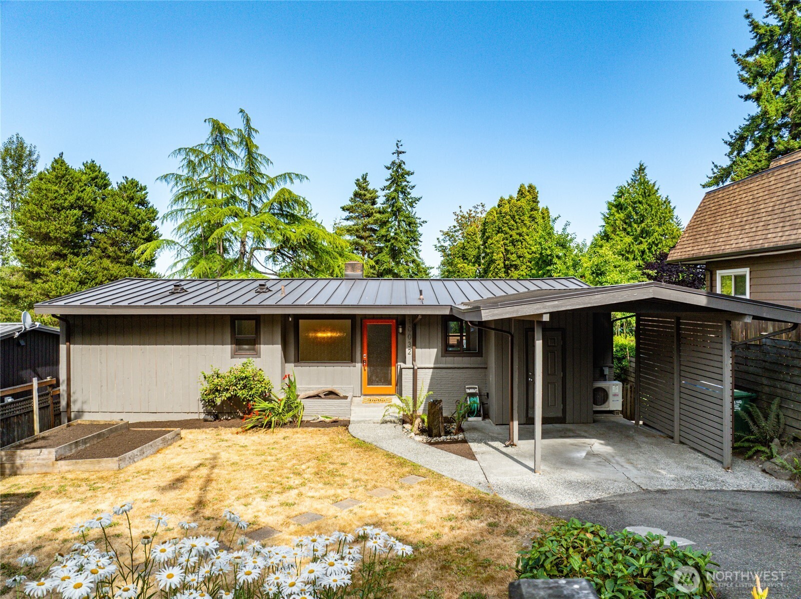 10032  35th Avenue NE  Seattle WA 98125 photo