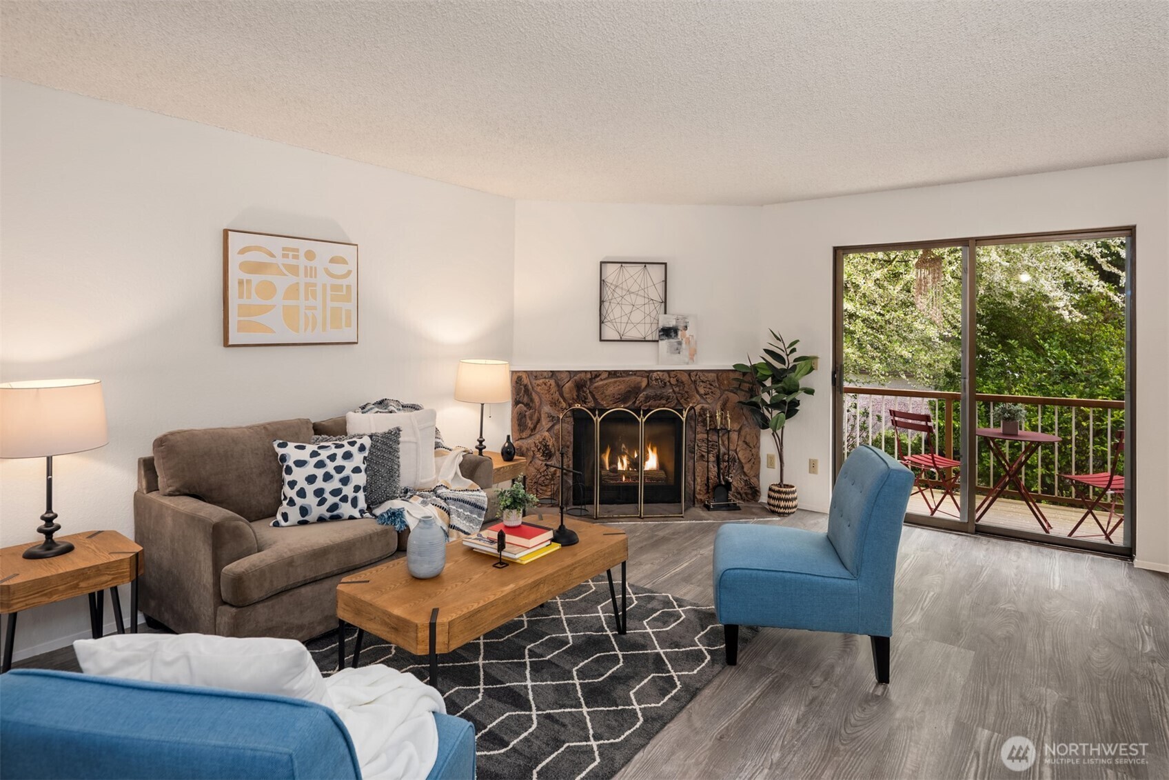 Property Photo: 14132 74th Place NE 16D WA 98034