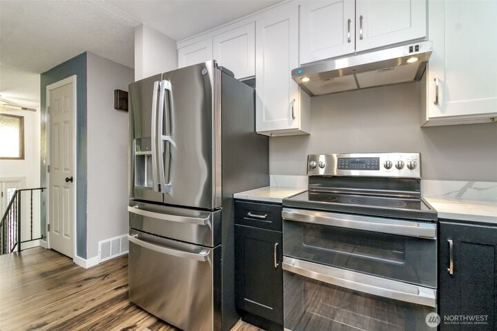 Property Photo:  416  142nd Street Ct S  WA 98444 