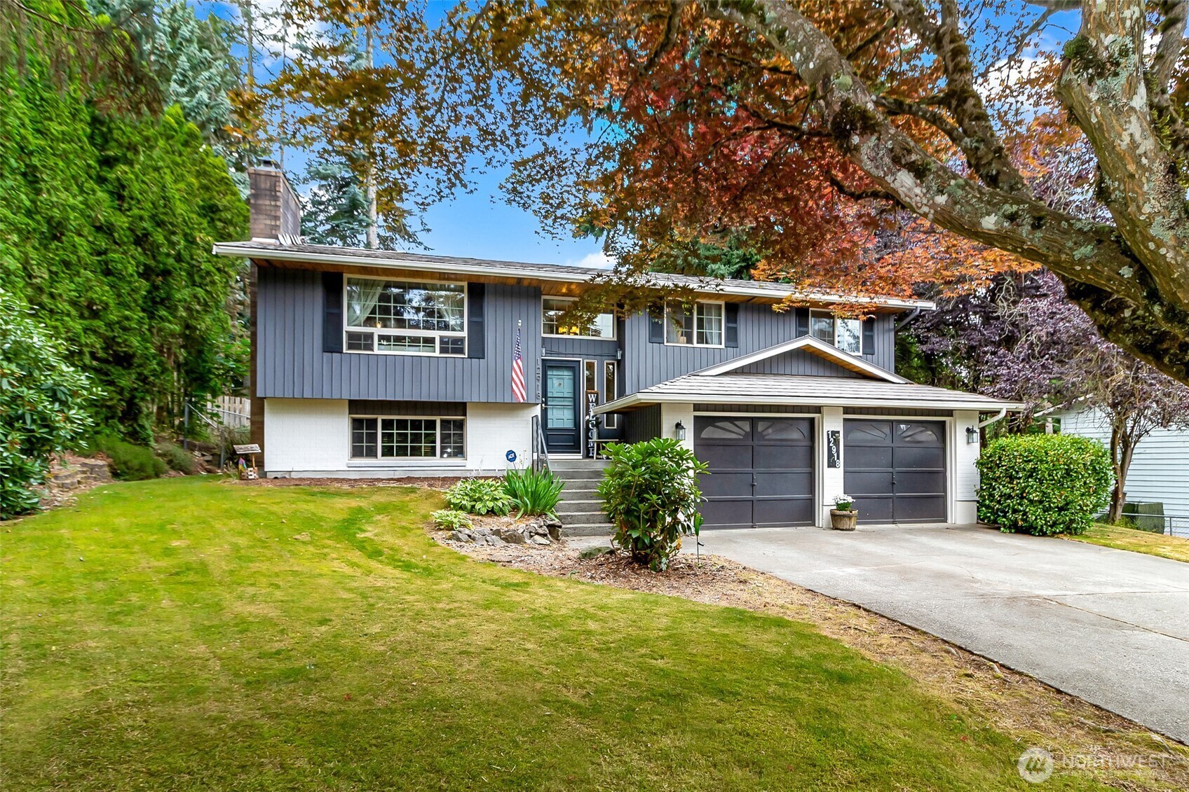 Property Photo:  12918  53rd Drive SE  WA 98208 