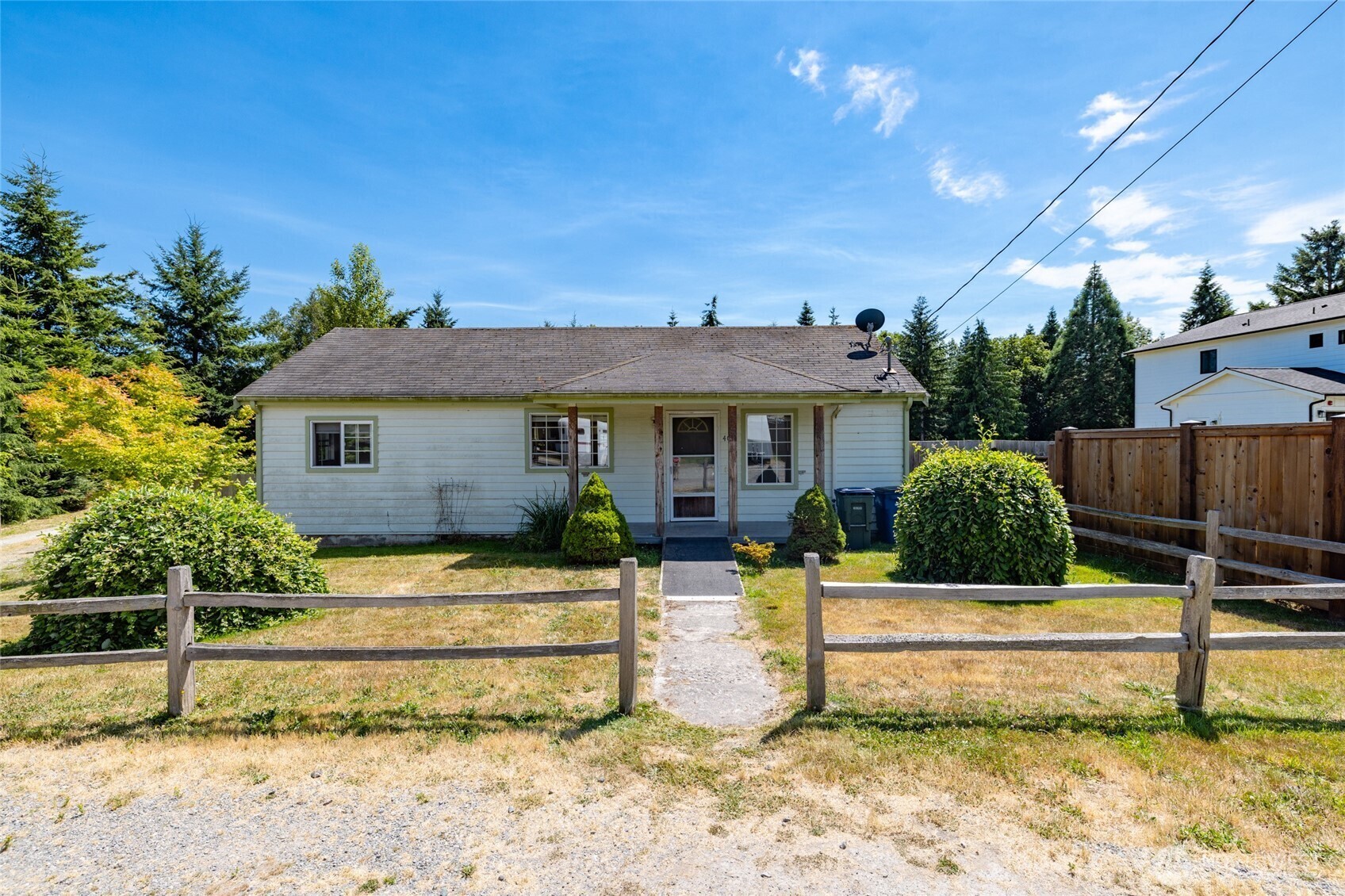 Property Photo: 405 Burrows Lane WA 98284