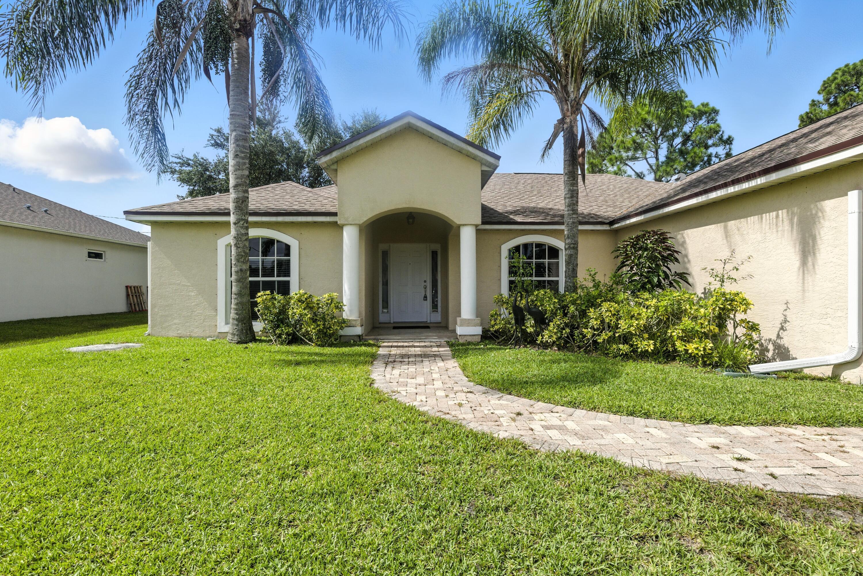 Property Photo:  1456 SW Patricia Avenue  FL 34953 