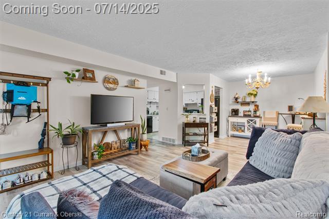 Property Photo:  19313 Surrey Ln  MI 48168 