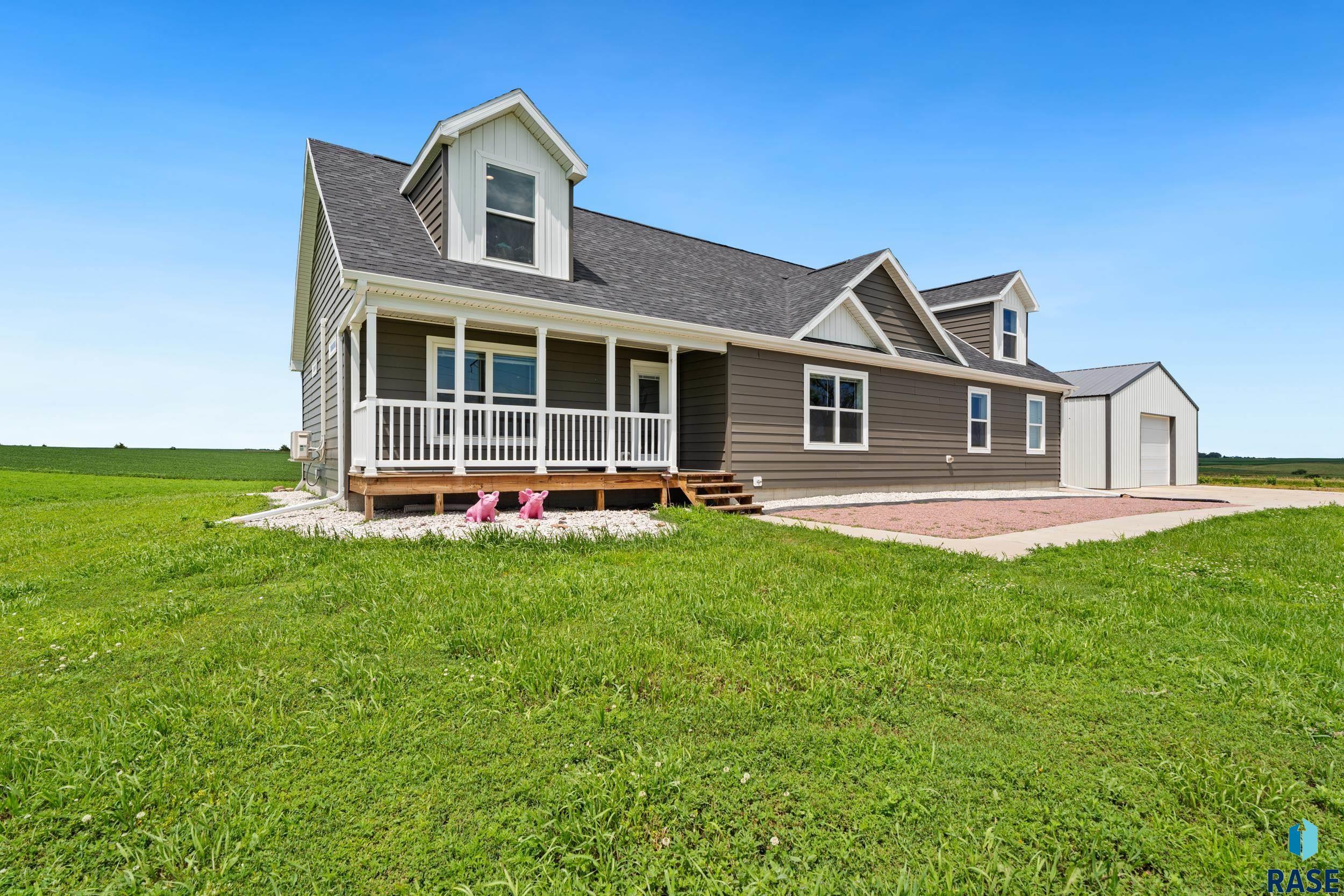 Property Photo: 46098 274th St SD 57015