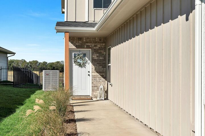 Property Photo:  154 N Gowen St  KS 67052 