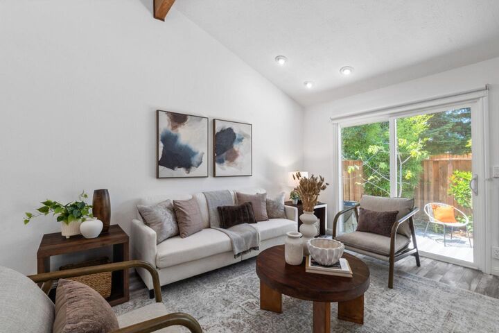 Property Photo: 10843 Northoak Square CA 95014