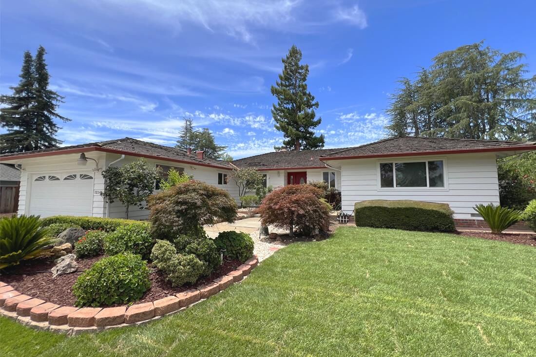 Property Photo:  12141 Viewoak Drive  CA 95070 