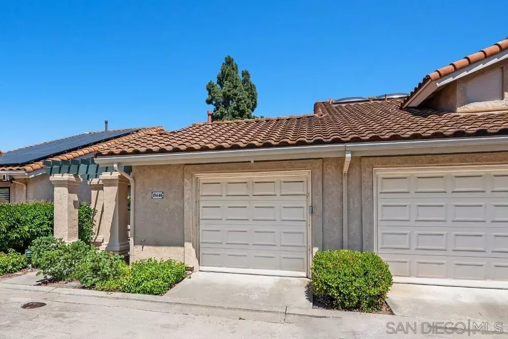Property Photo: 15646 Via Calanova CA 92128