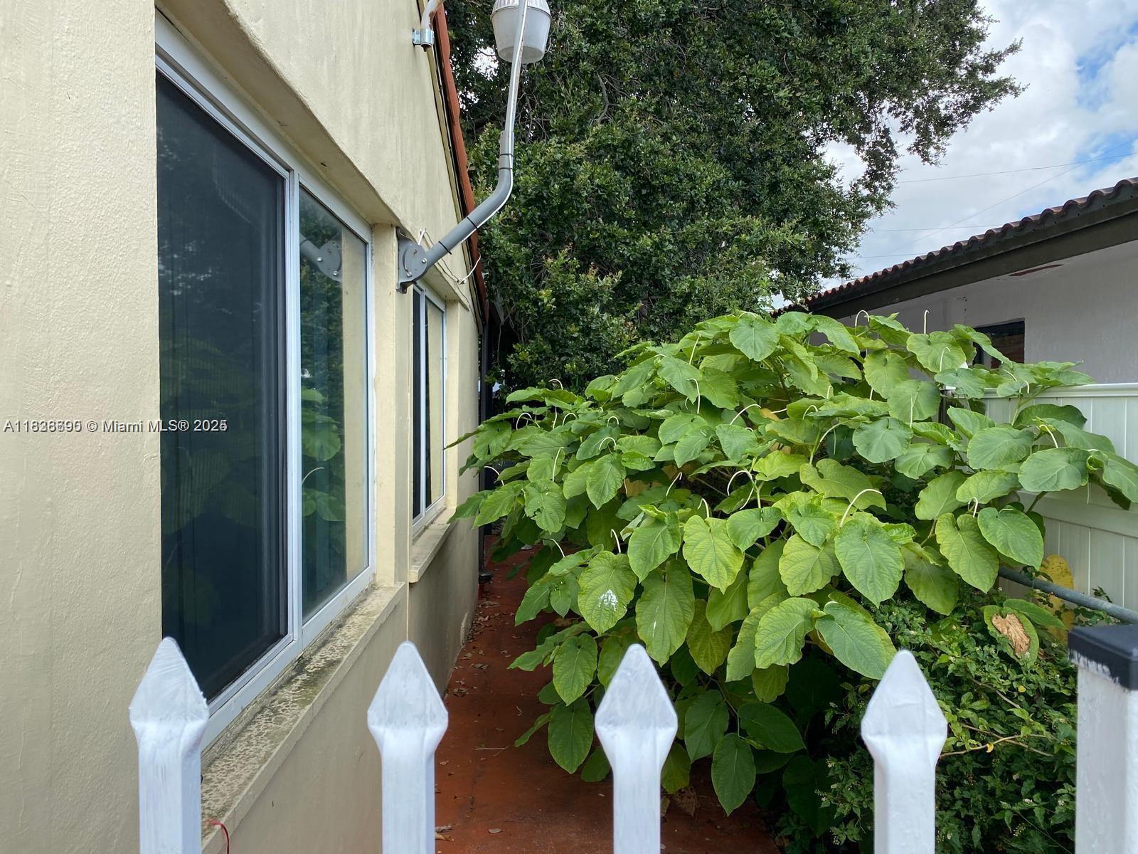 Property Photo: 1030 NW 30th Ave FL 33125