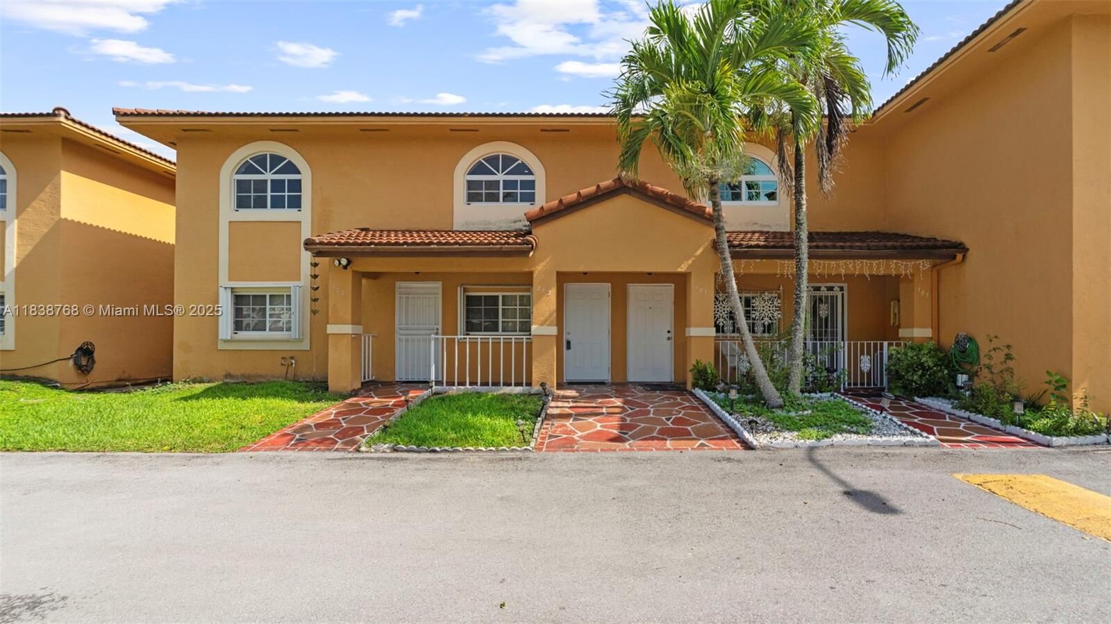 Property Photo:  3518 W 80th St 202-49  FL 33018 
