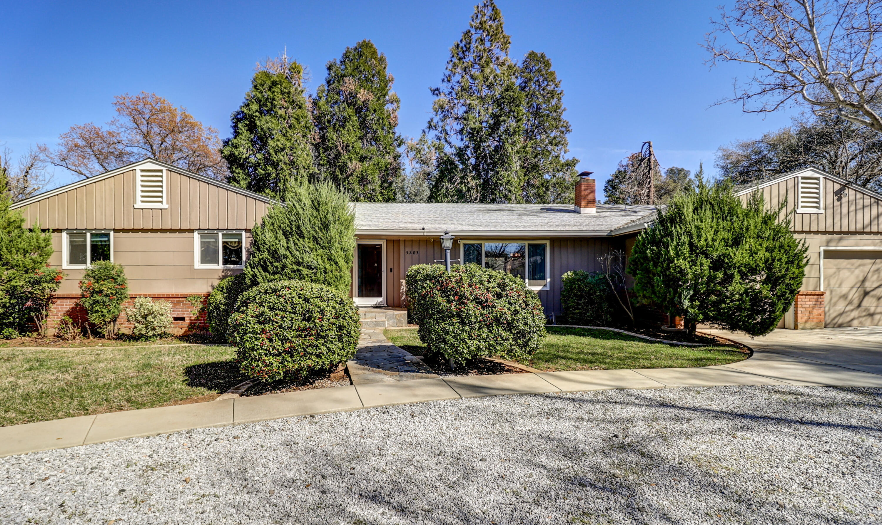 Property Photo: 3283 Middleton Lane CA 96002