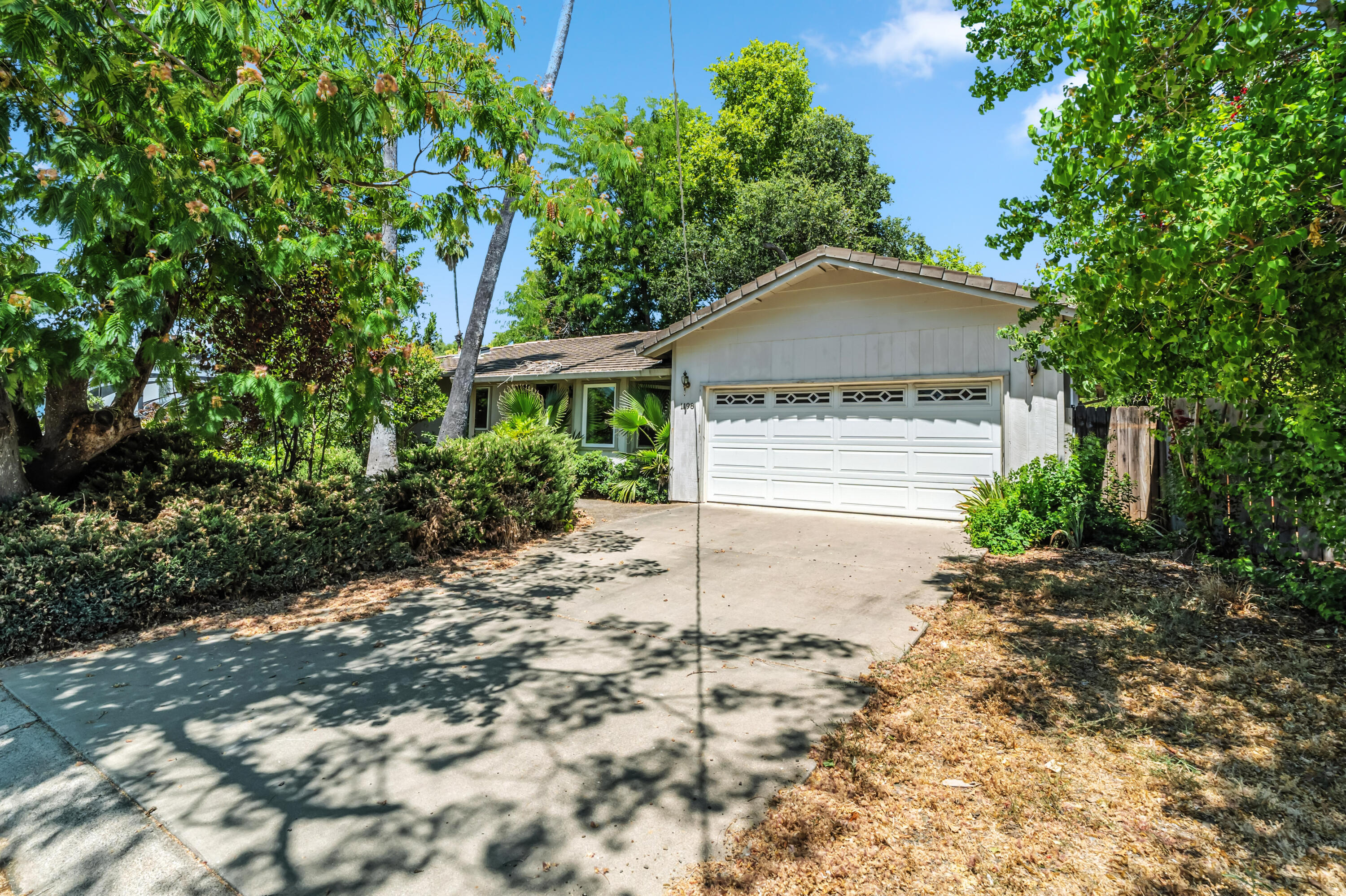 1198 Denton Way  Redding CA 96002 photo