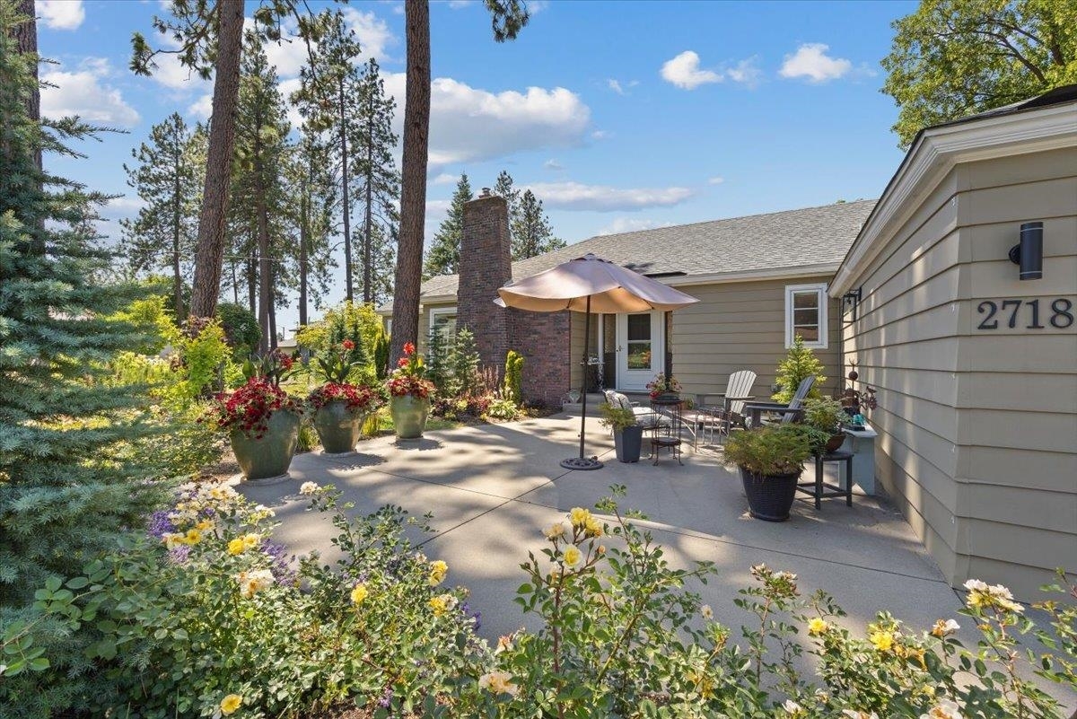 Property Photo: 2718 S Hatch St WA 99203