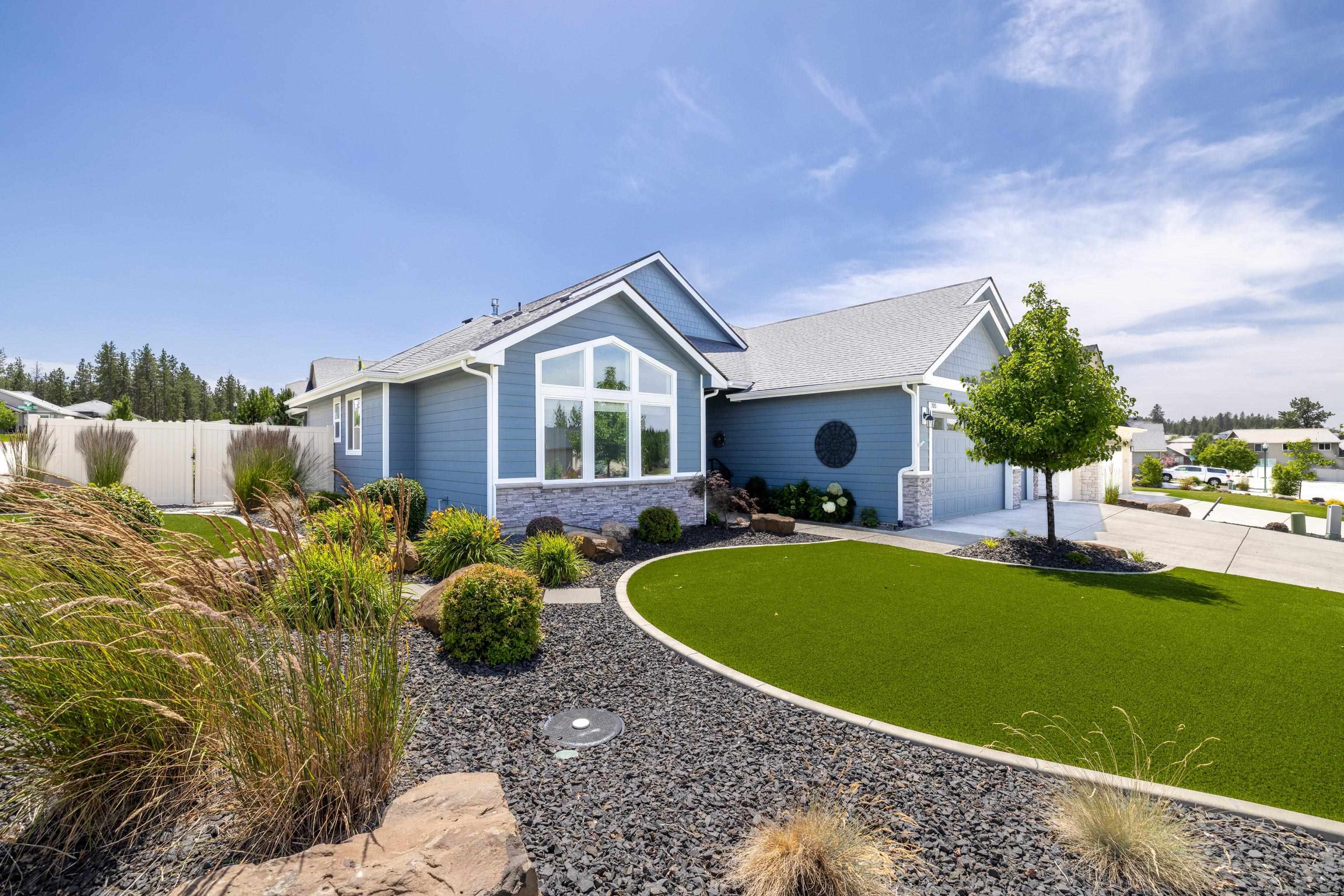 Property Photo:  705 W Basalt Ridge Dr  WA 99224 