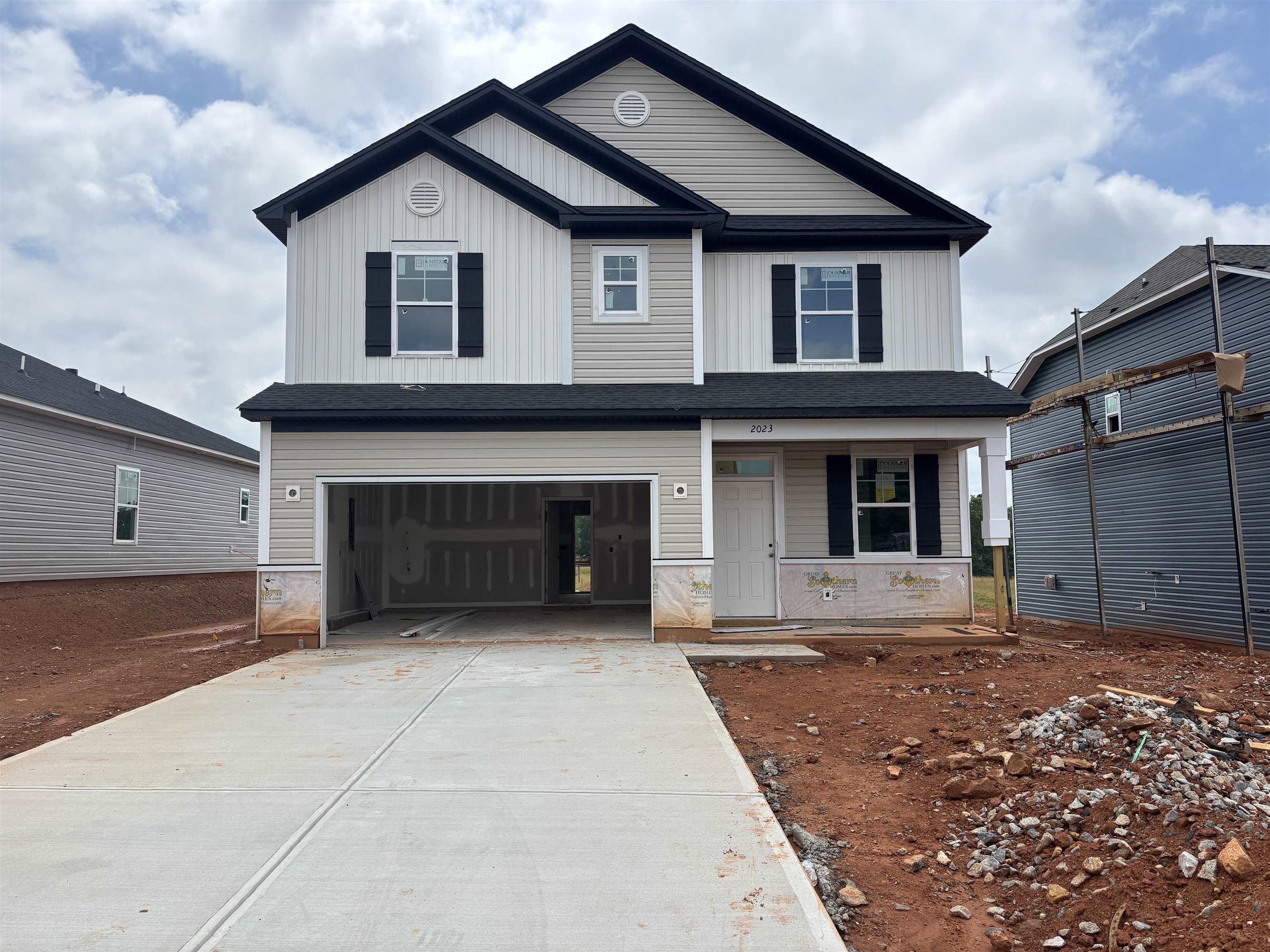 Property Photo: 2023 Halton Oaks Drive SC 29303