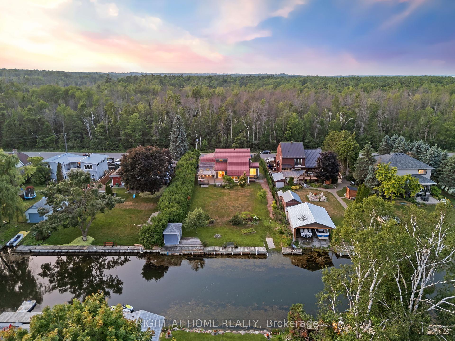 Photo de la propriété: 1415 Cunningham Crescent ON L3V 7E1