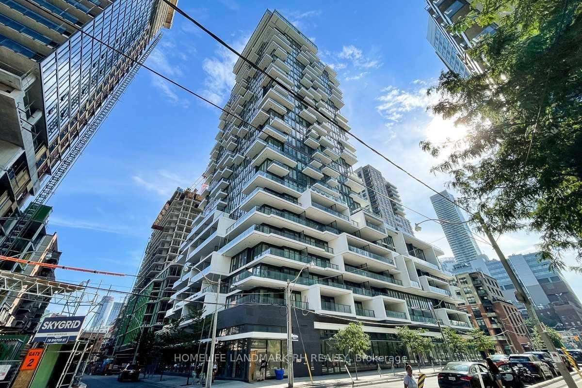 Property Photo: 77 Shuter Street 2808 ON M5B 0B8