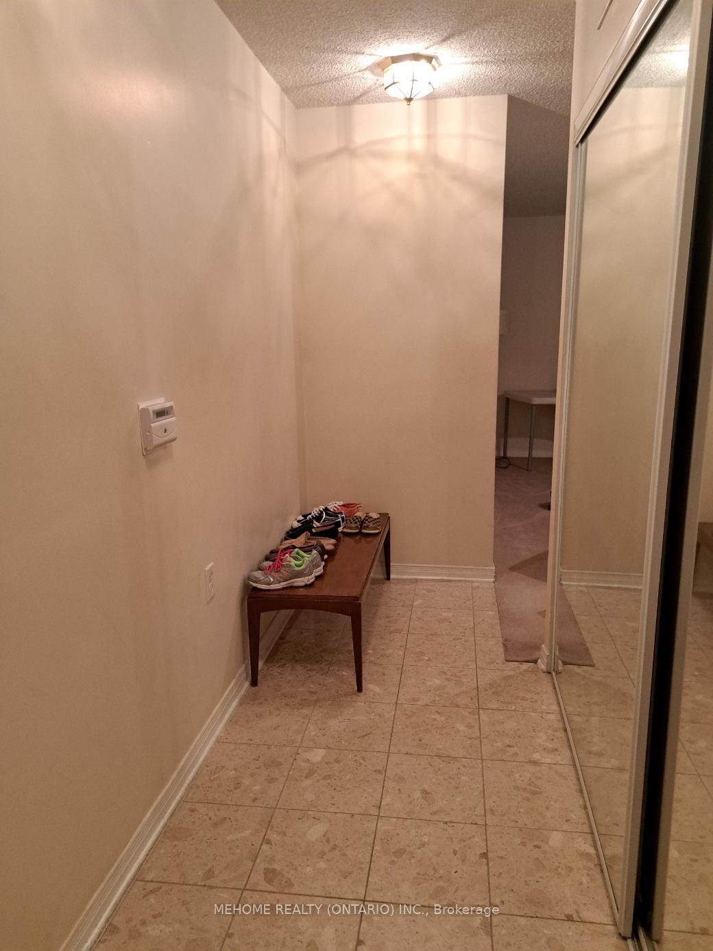 Property Photo: 22 Olive Avenue #906 ON M2N 7G6