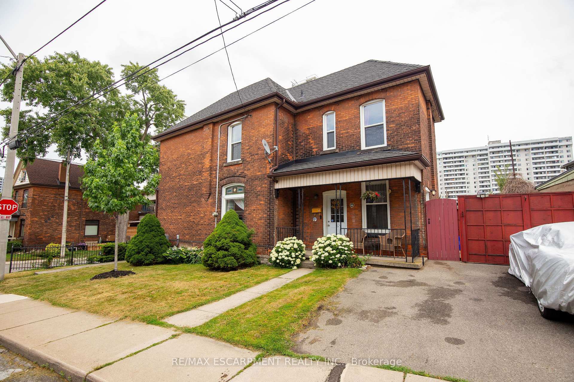 Property Photo: