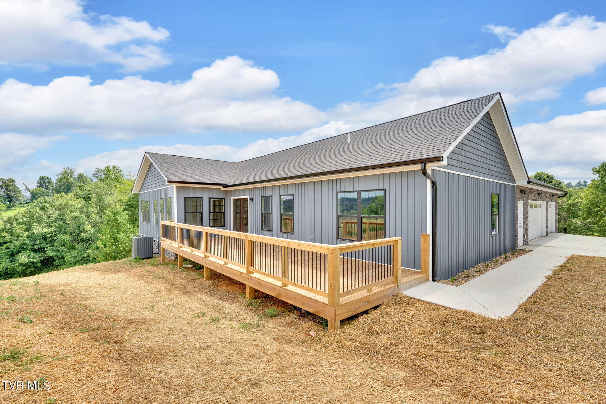 Property Photo:  1208 Olde Oaks Drive  TN 37615 