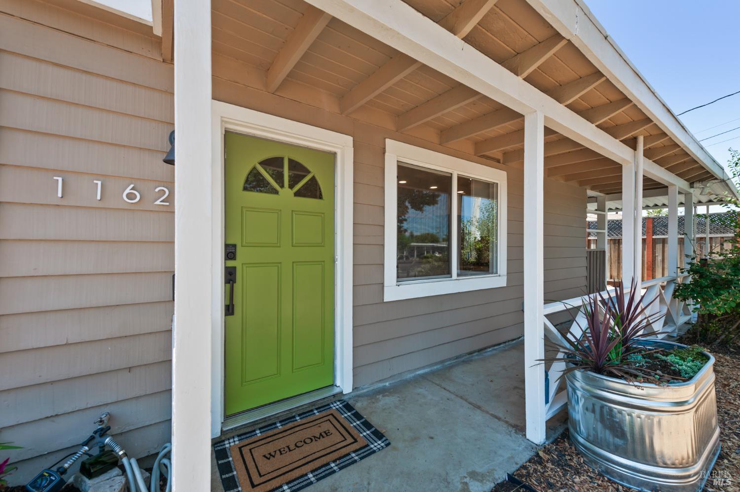Property Photo: 1162 San Domingo Drive CA 95404