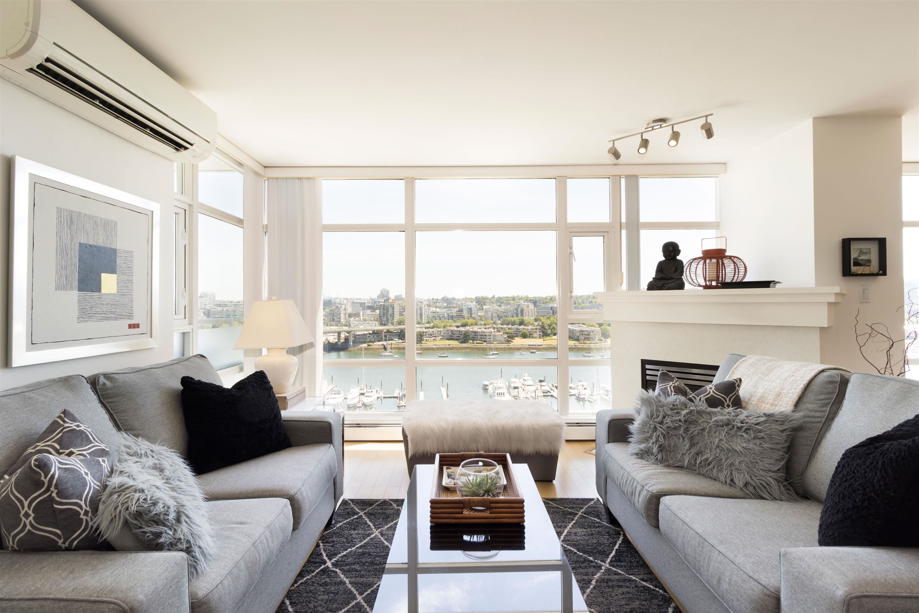 Property Photo: 1199 Marinaside Crescent 1702 BC V6Z 2Y2