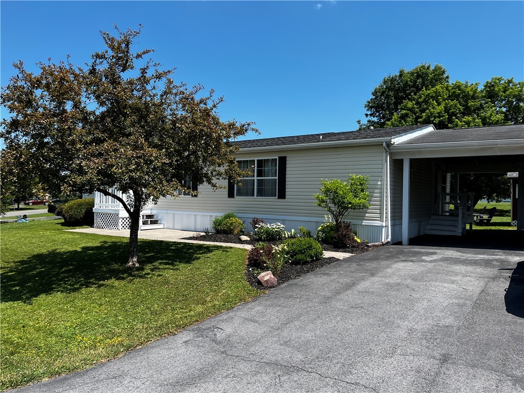 Property Photo: 10 Arrowhead Drive NY 13165