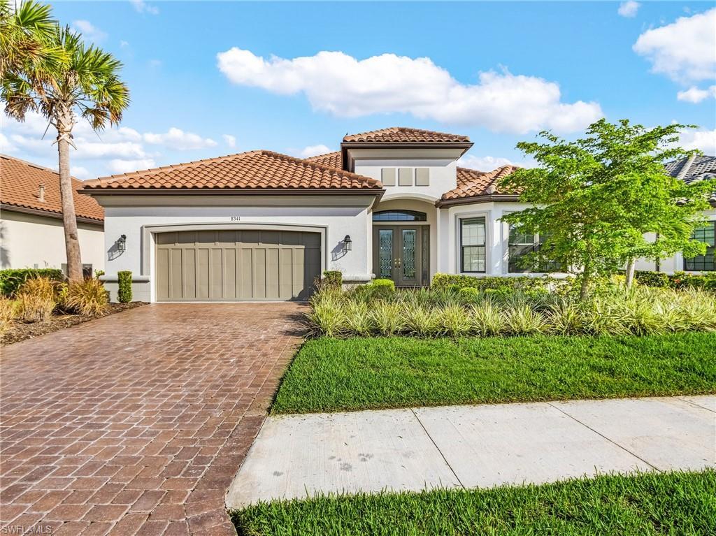 Property Photo: 8341 Promoso Ct FL 34114
