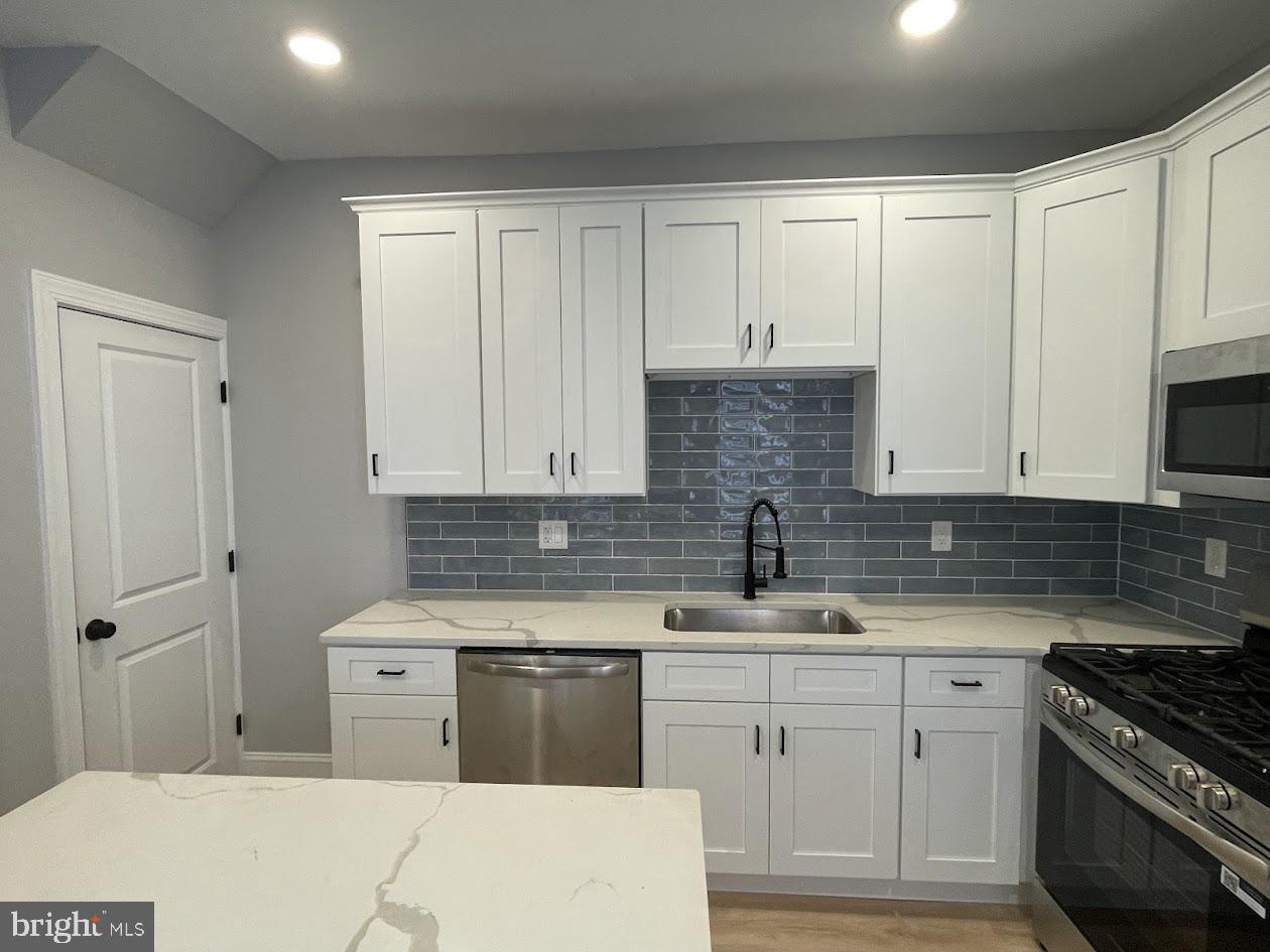 Property Photo: 3580 Richmond Street PA 19134