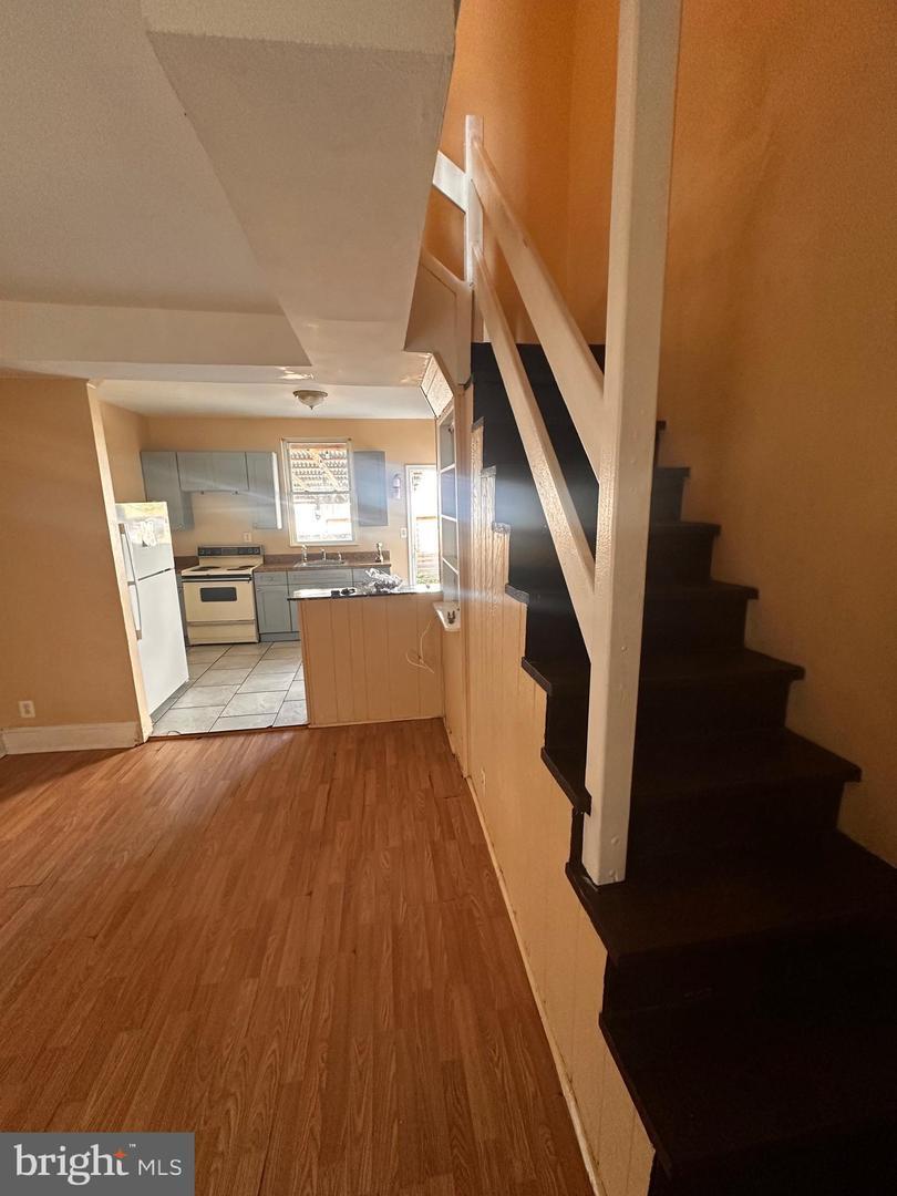 2144 E Stella Street  Philadelphia PA 19134 photo