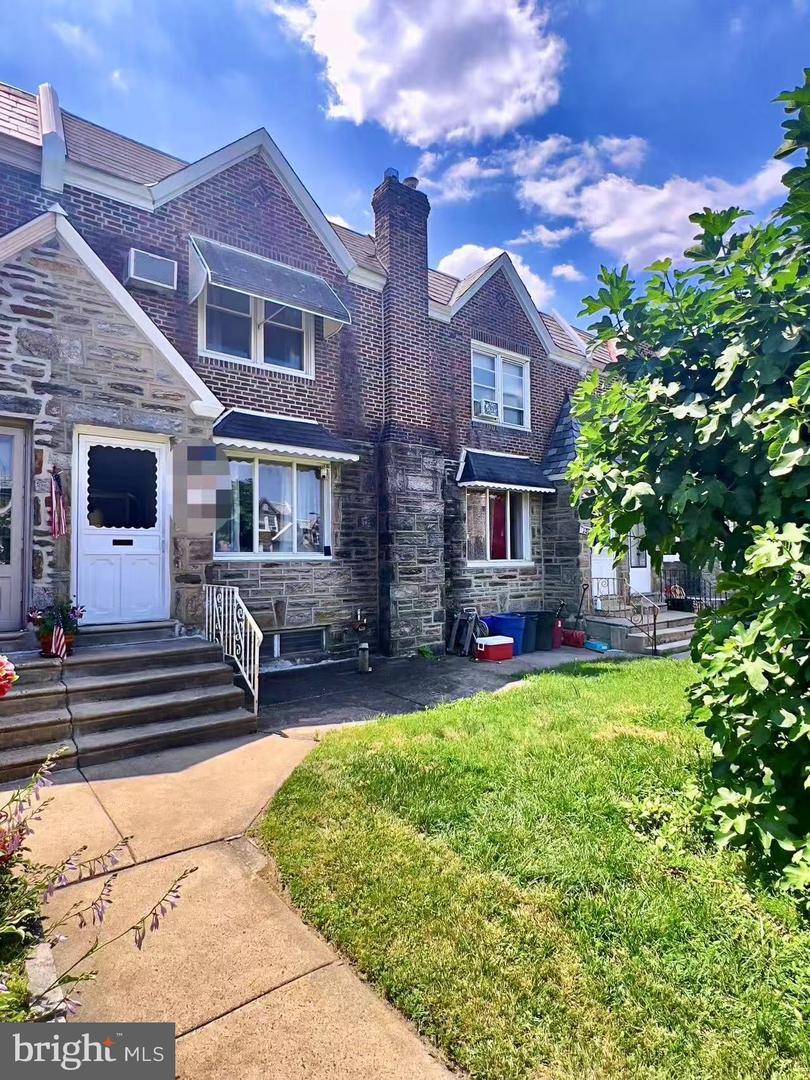 3316 Vista Street  Philadelphia PA 19136 photo