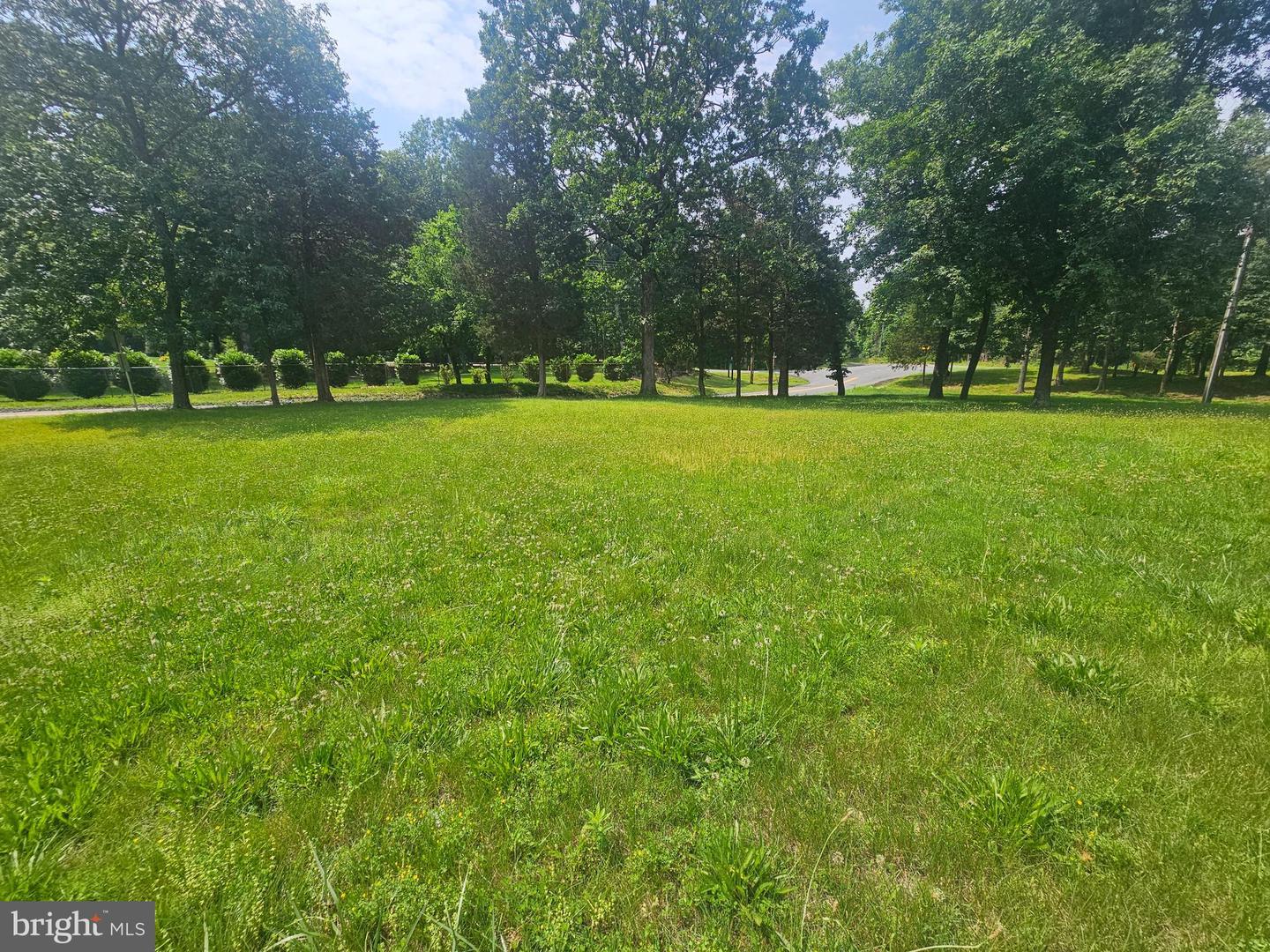 Property Photo: 15620 Compton Road VA 20121