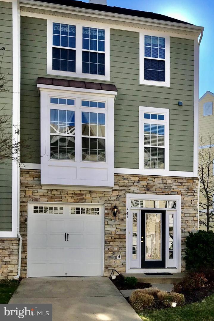 Property Photo: 316 Monroe Point Drive VA 22443