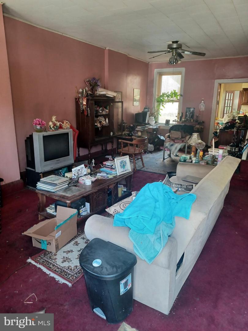 Property Photo: 4705 Knorr Street PA 19135