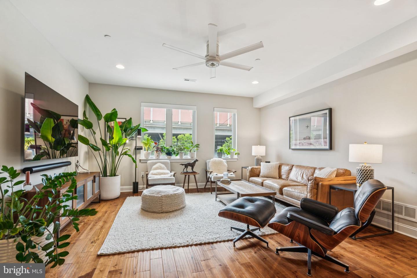 Property Photo:  1428 S Front Street  PA 19147 
