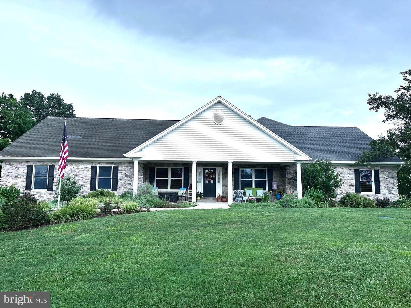 Property Photo: 729 Carlson Road PA 17036