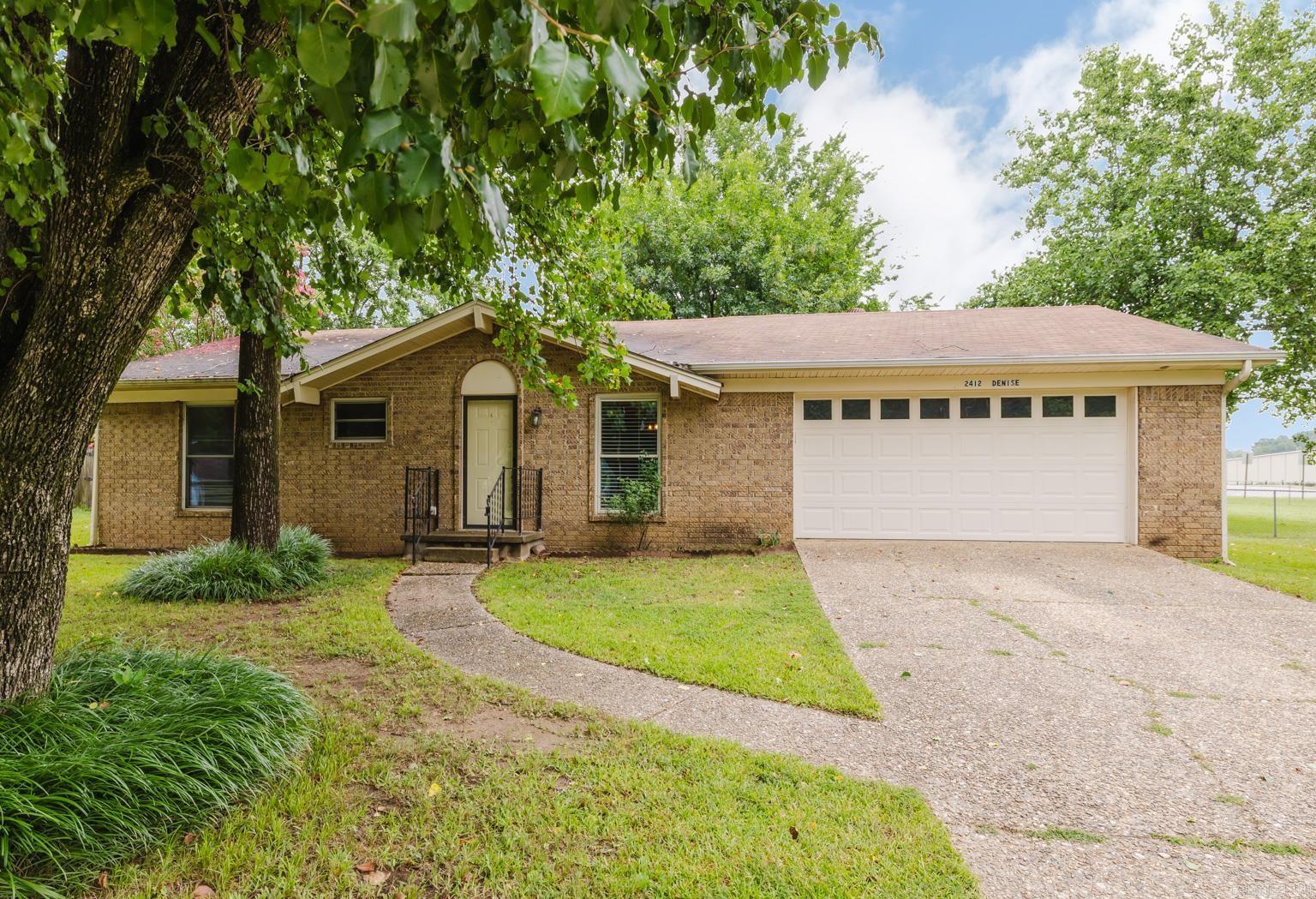 Property Photo:  2412 Denise Drive  AR 72015 