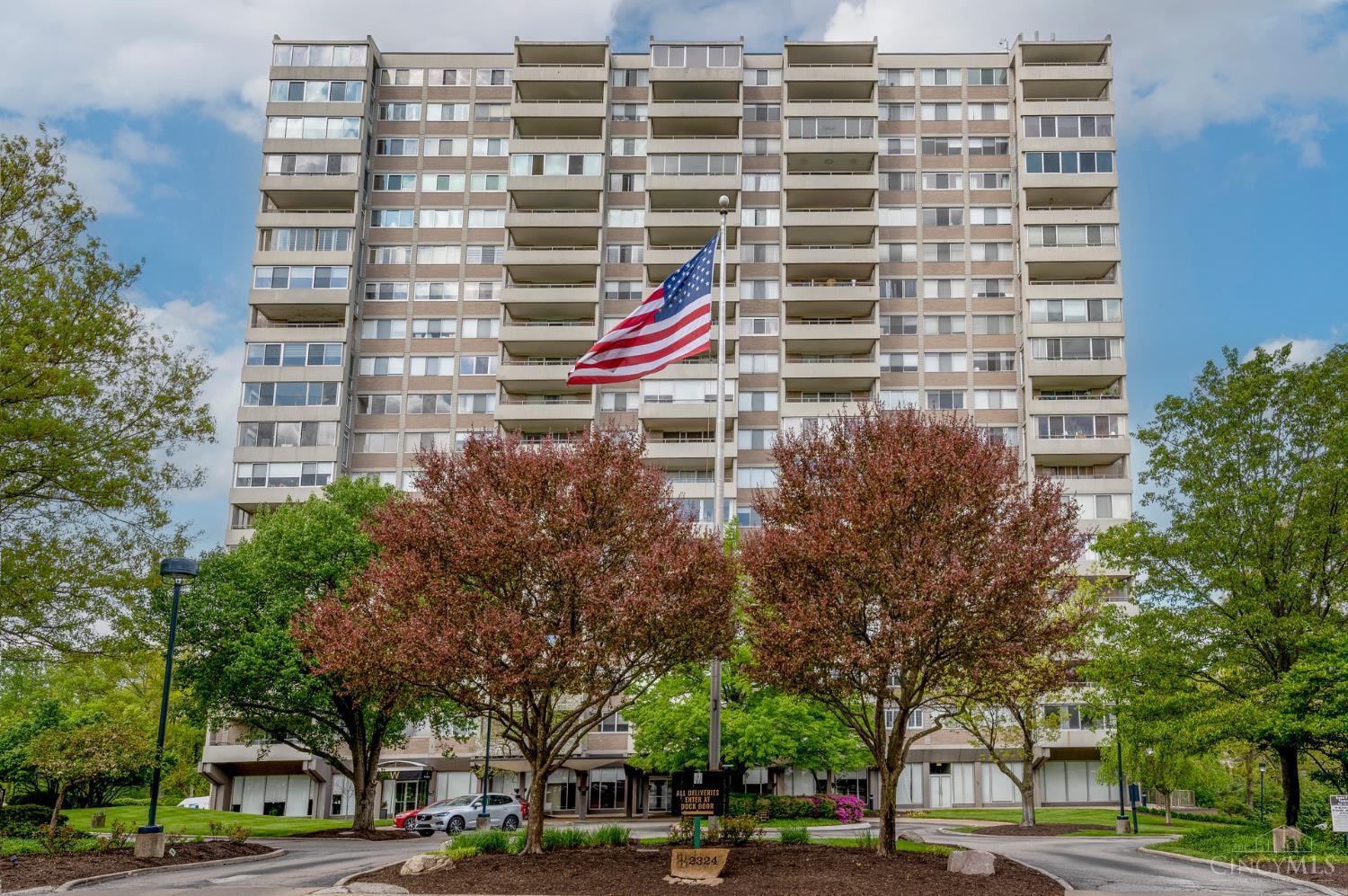 2324 Madison Road  Cincinnati OH 45208 photo