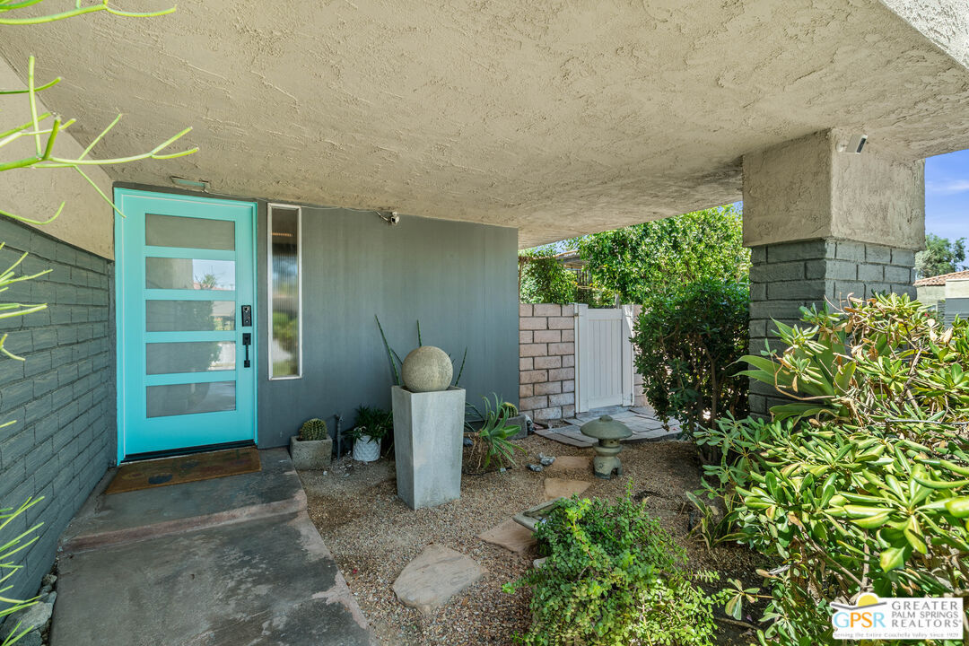 Property Photo: 2981 Sunflower Cir CA 92262