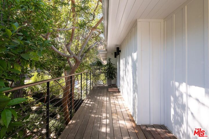 Property Photo: 2785 Laurel Canyon Pl CA 90046