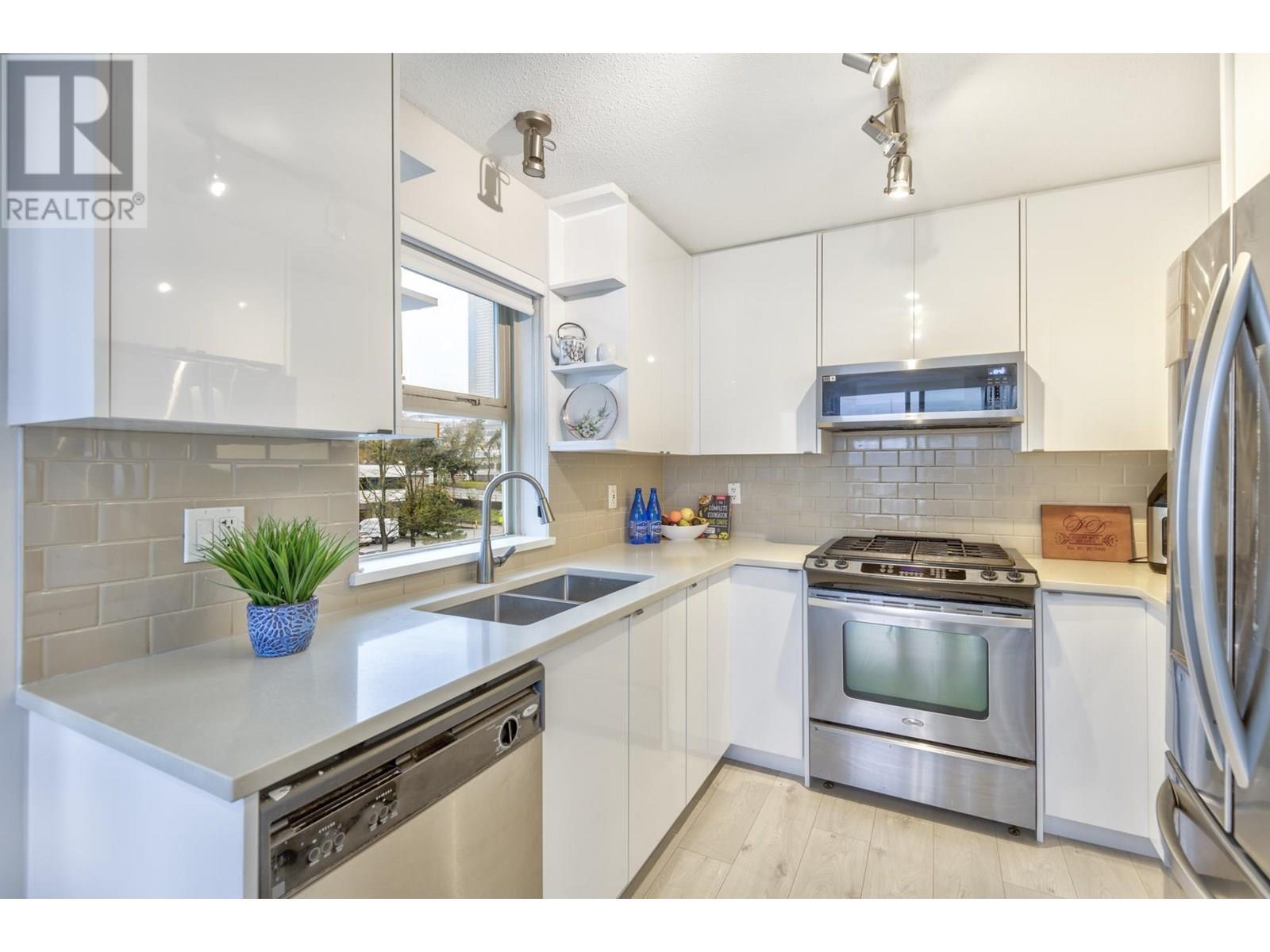 Property Photo: 4728 Dawson Street 305 BC V5C 0A9